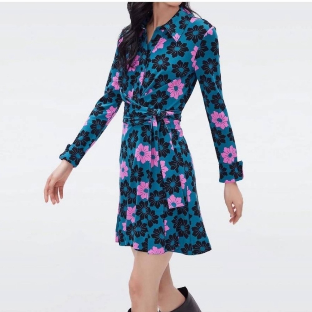 DIANE VON FURSTENBERG | Blue and Pink Floral Mini Dress